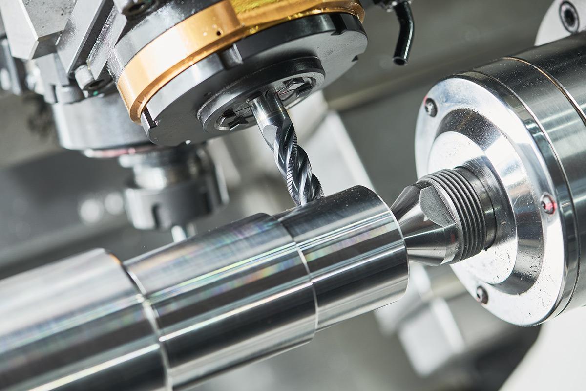 image showing the Differences Between CNC Milling and CNC Turning